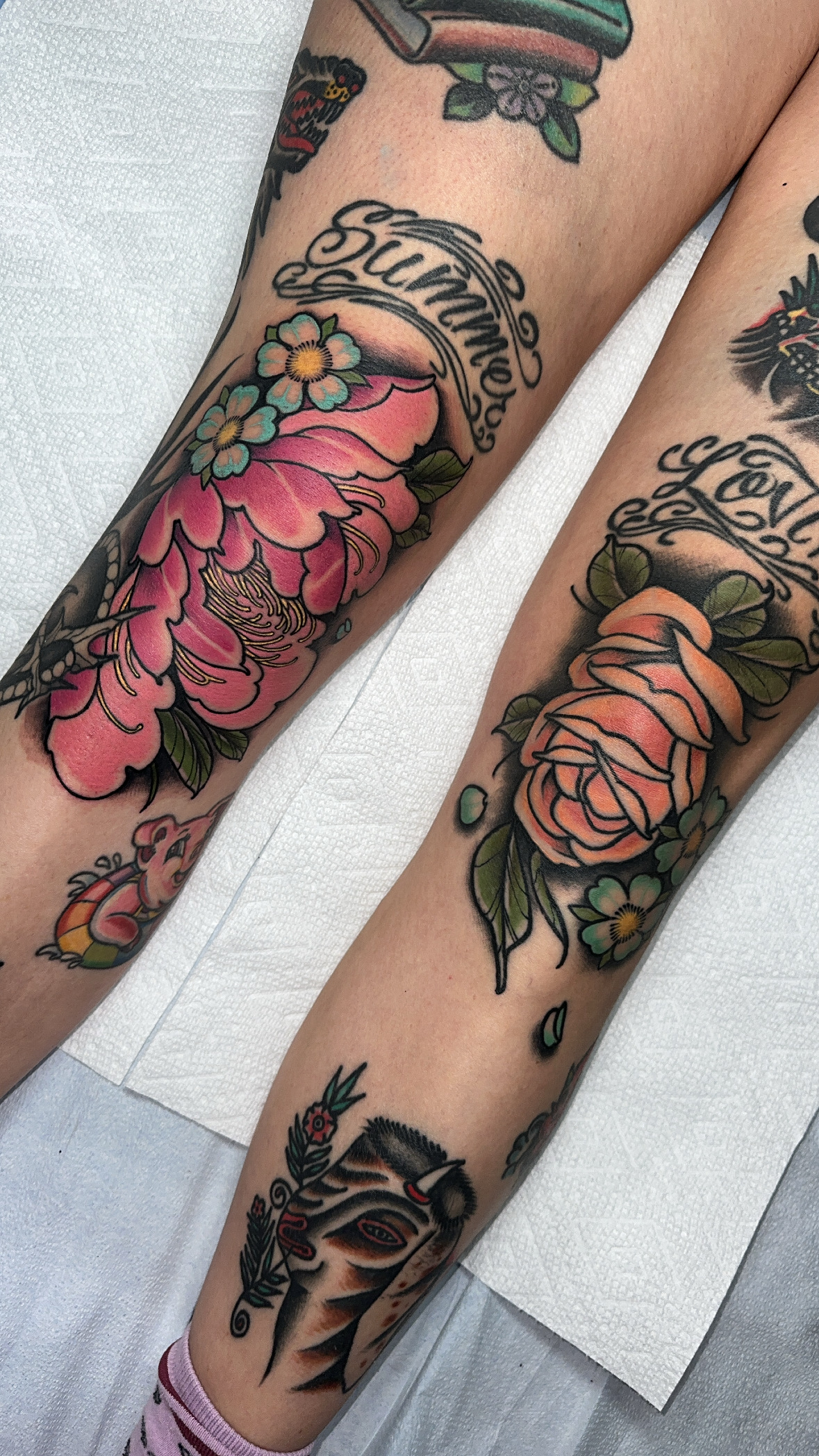 Peony and rose knee tattoos, full-color neo traditional by Mariella